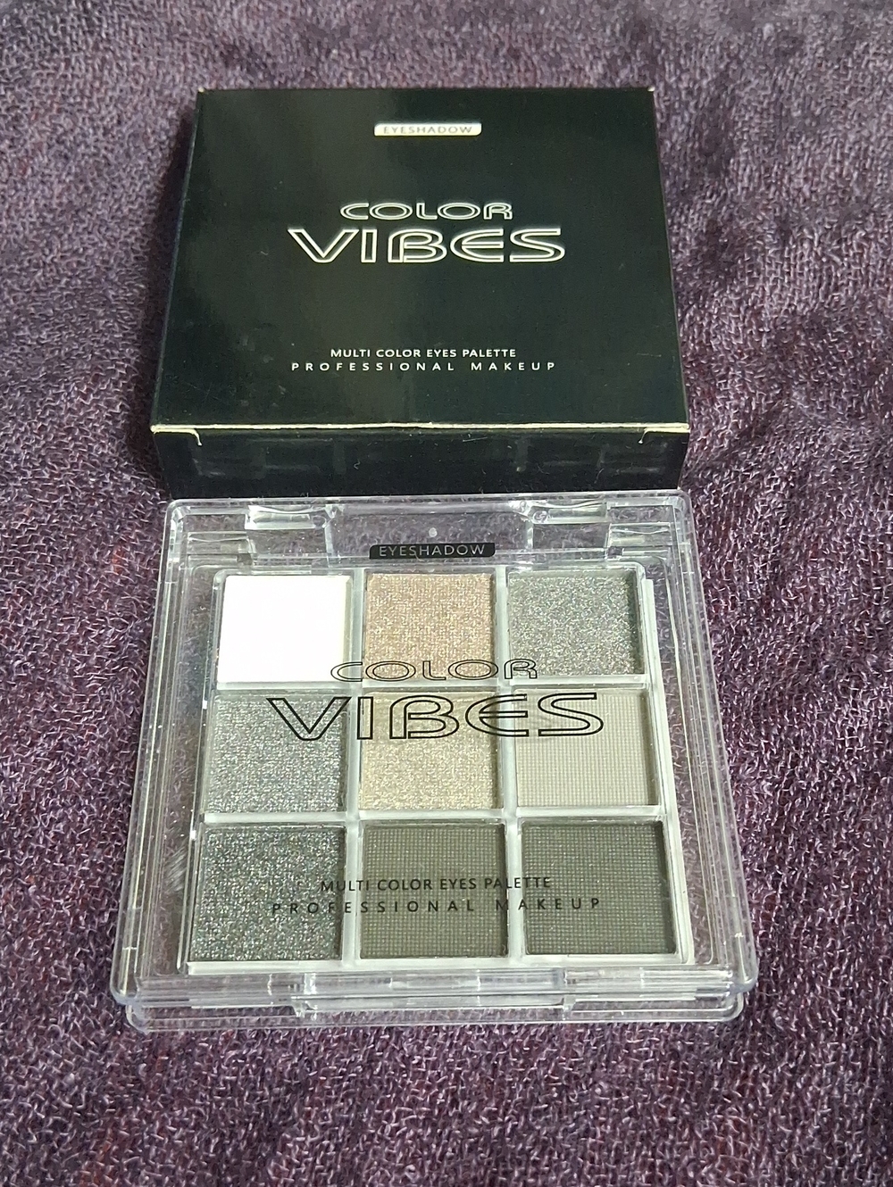 Color Vibes 9 Color Black Eyeshadow Palette